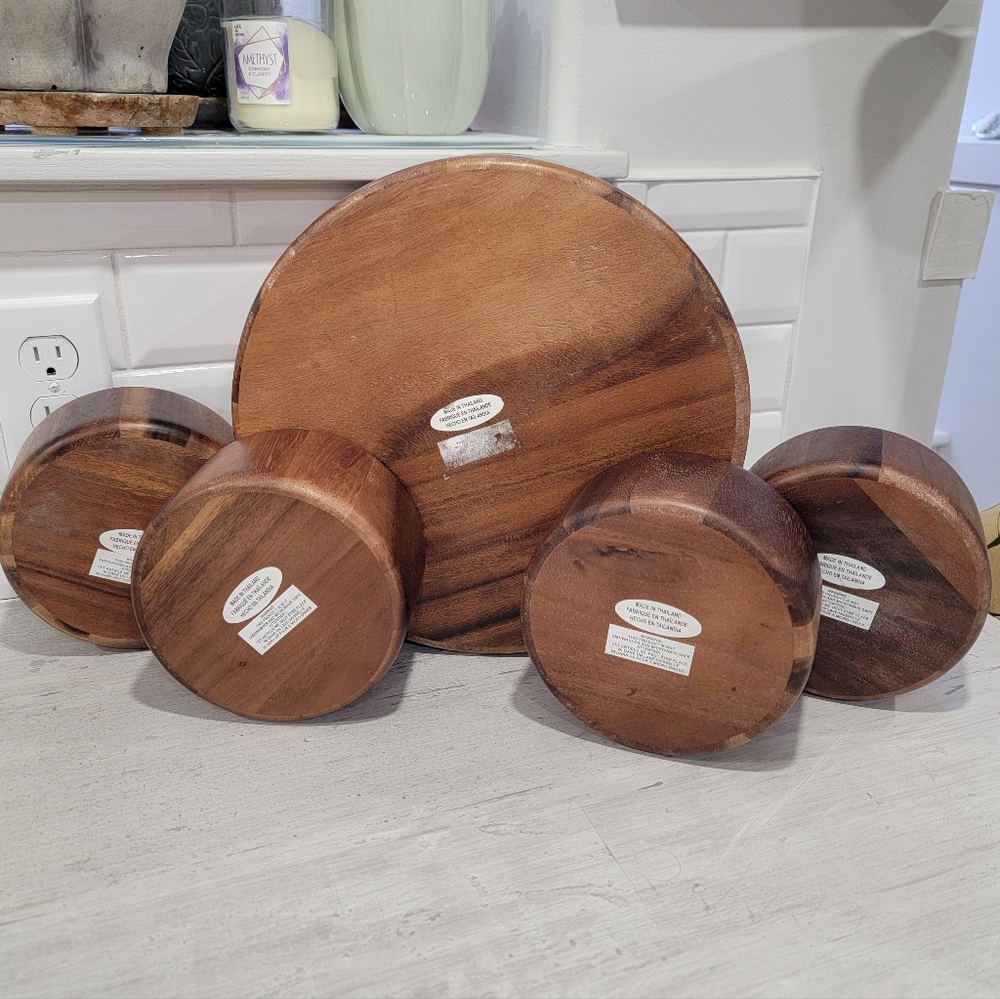 Vintage Wooden Salad Bowl Set: Serving Bowl & 4 Small Bowls - Picture 3 of 17
